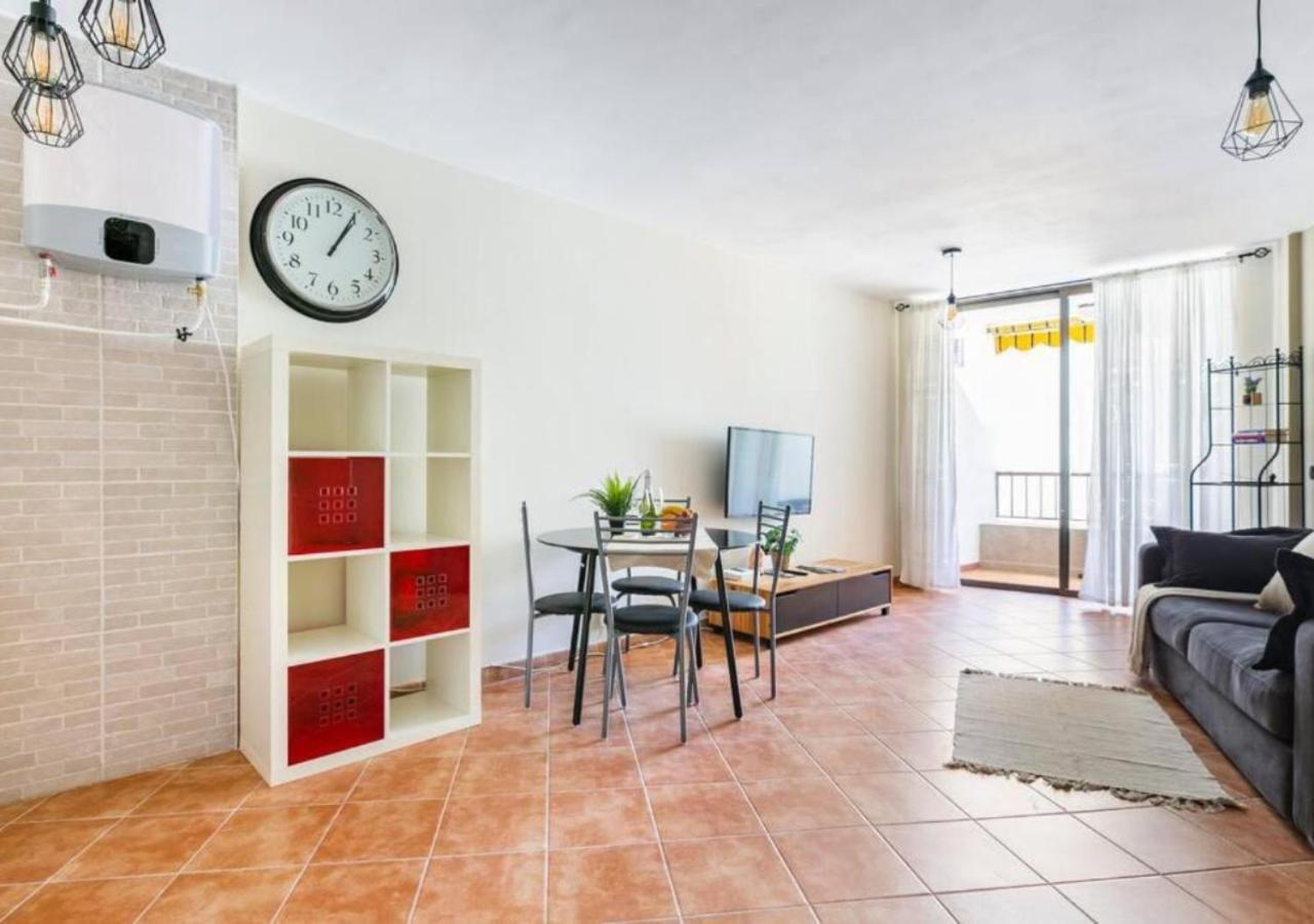 Cosy Apartment In Los Cristianos 5Min To The Ocean Exterior foto