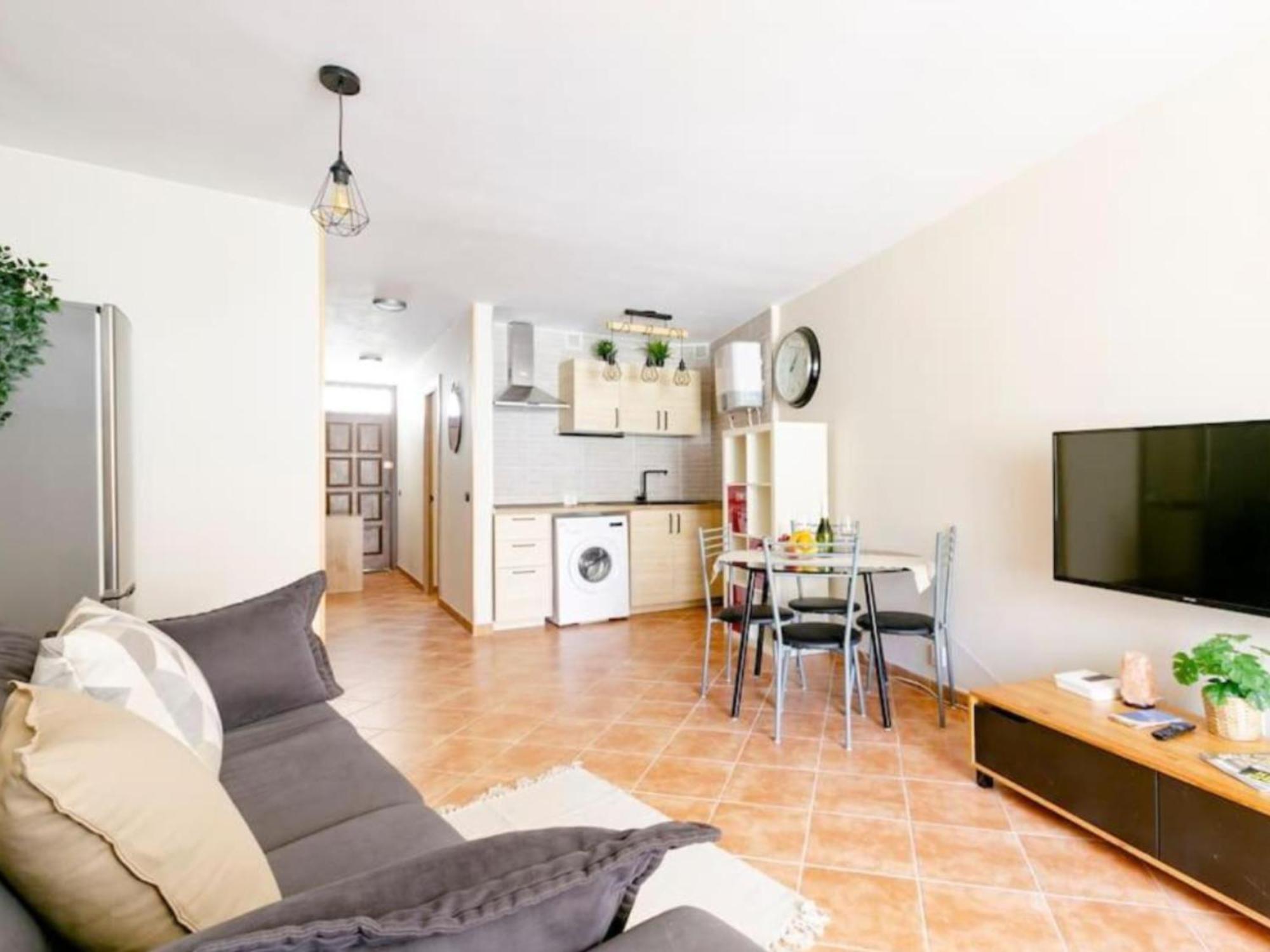 Cosy Apartment In Los Cristianos 5Min To The Ocean Exterior foto
